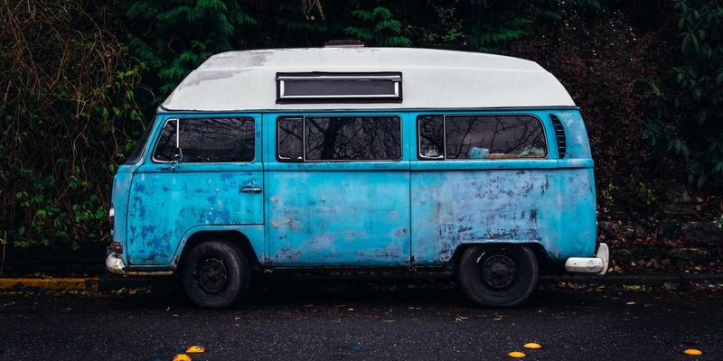 亲子教育81法则：融合家庭教育智慧与科学育儿经验的实践指南